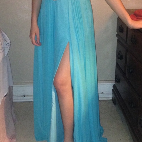 dress - Picture 2 of 3